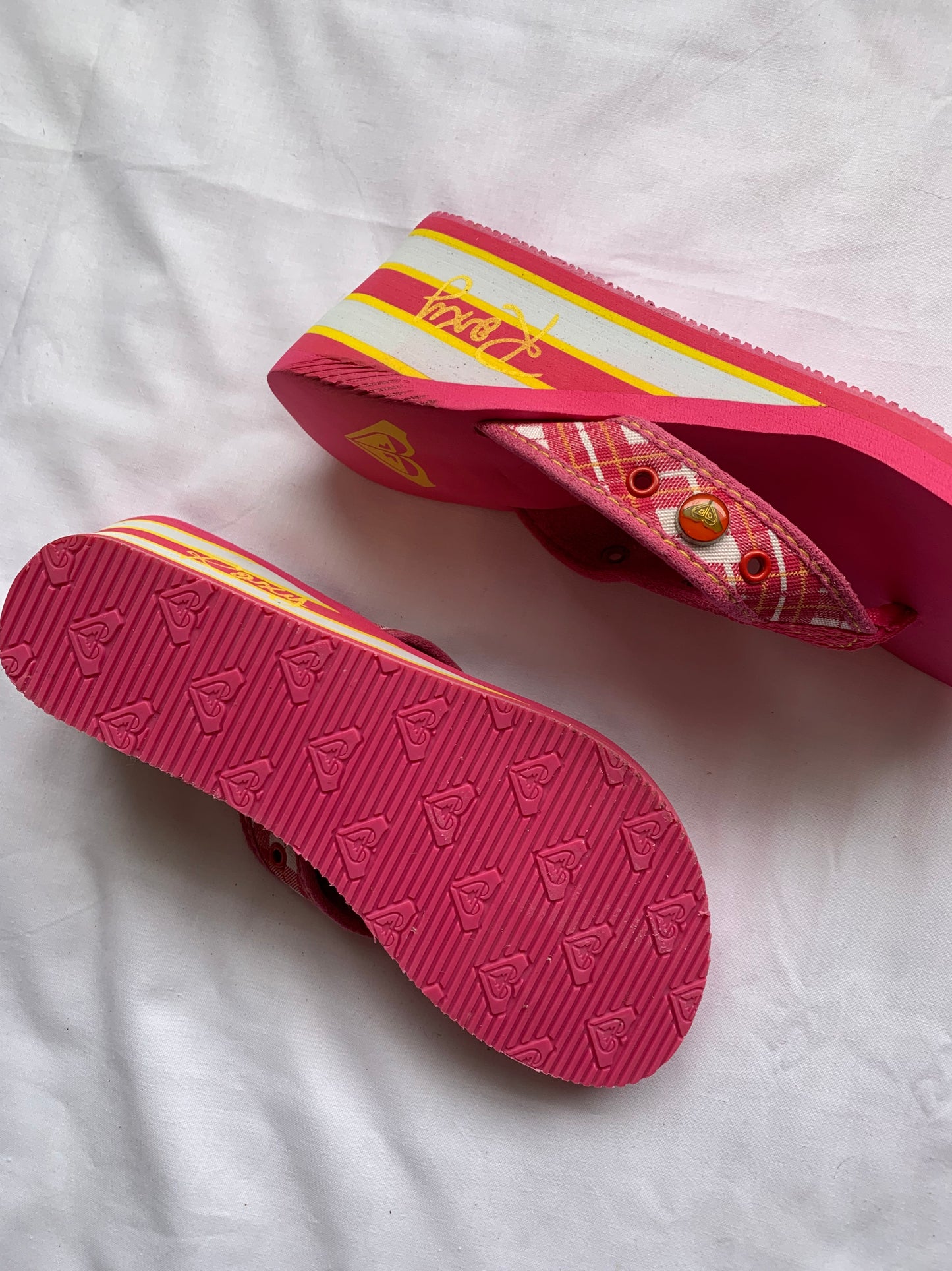Roxy wedge sandles size 7 slight damage see photos