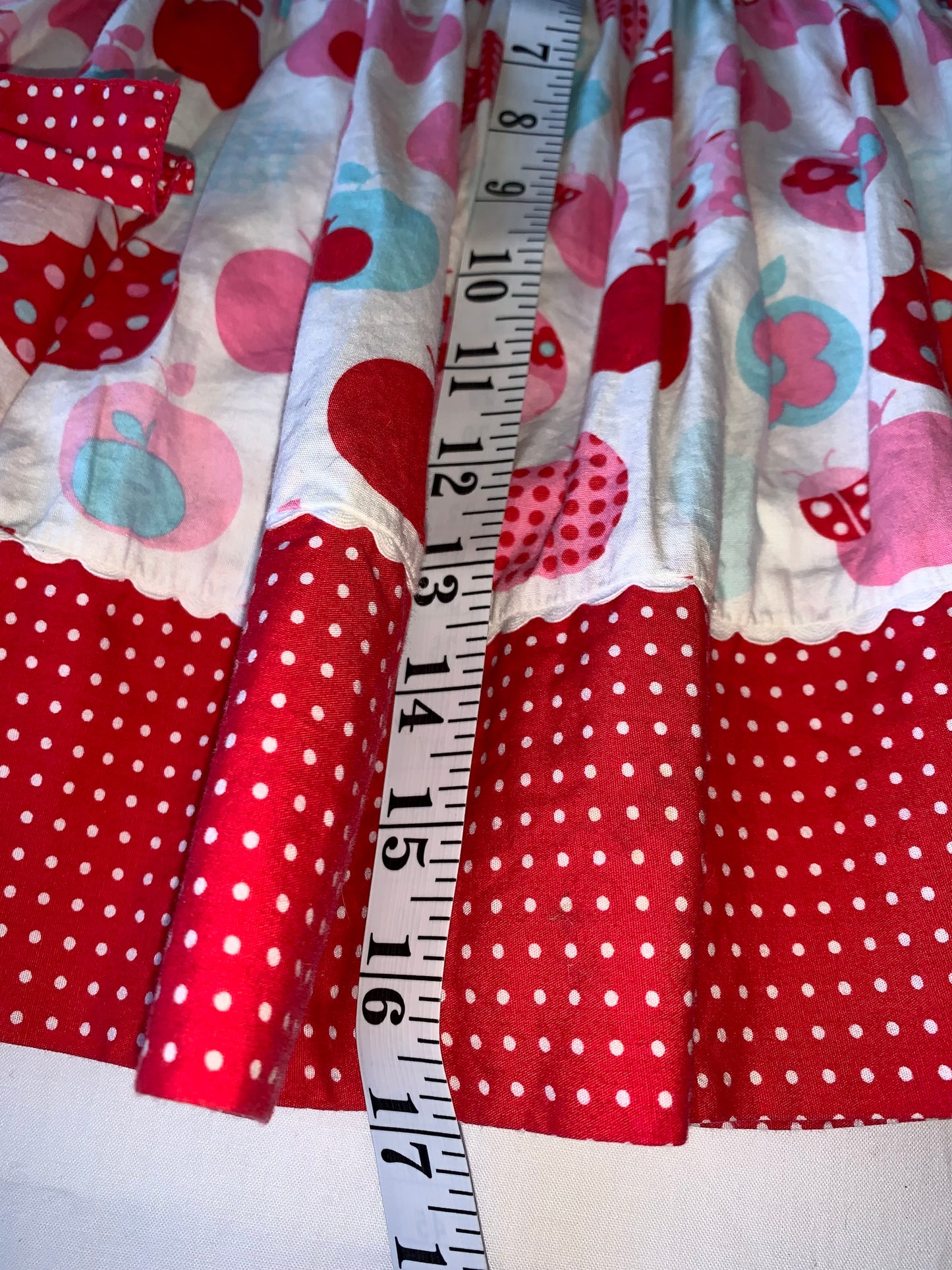 Apple skirt size xxs size9 kids