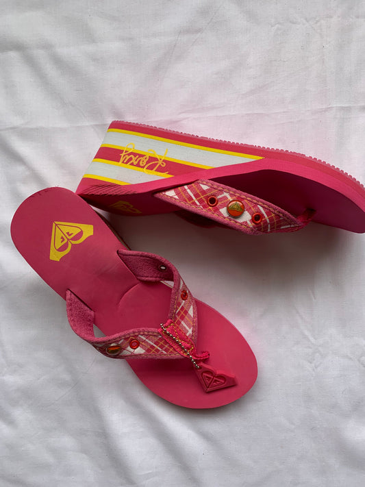 Roxy wedge sandles size 7 slight damage see photos
