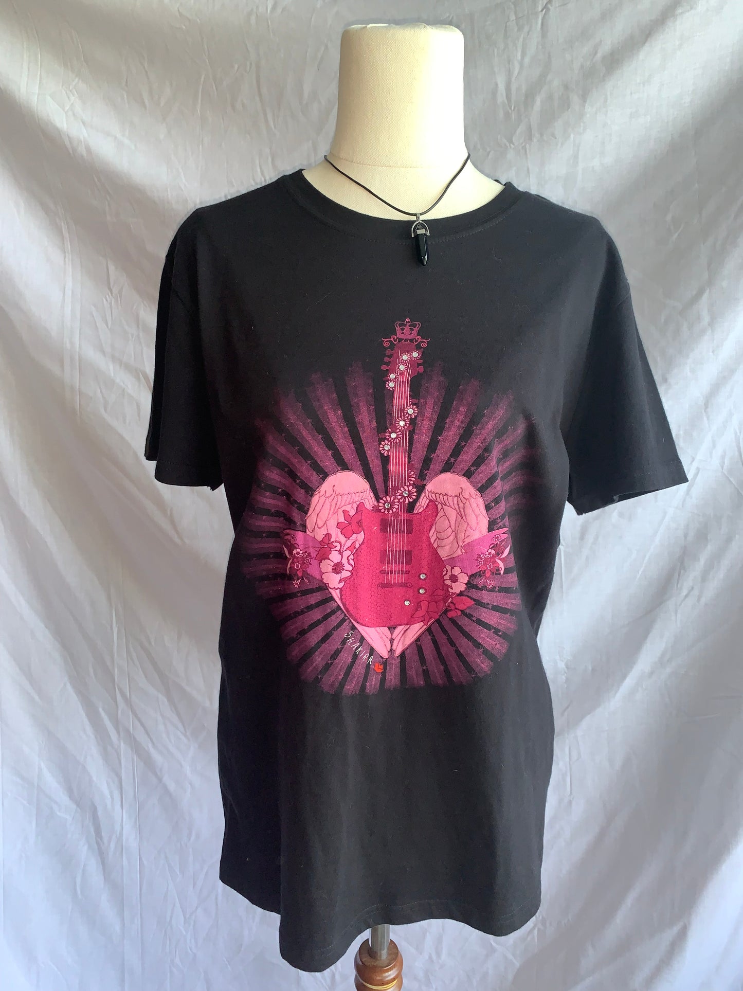 Shakira Hard Rock Cafe tee size L