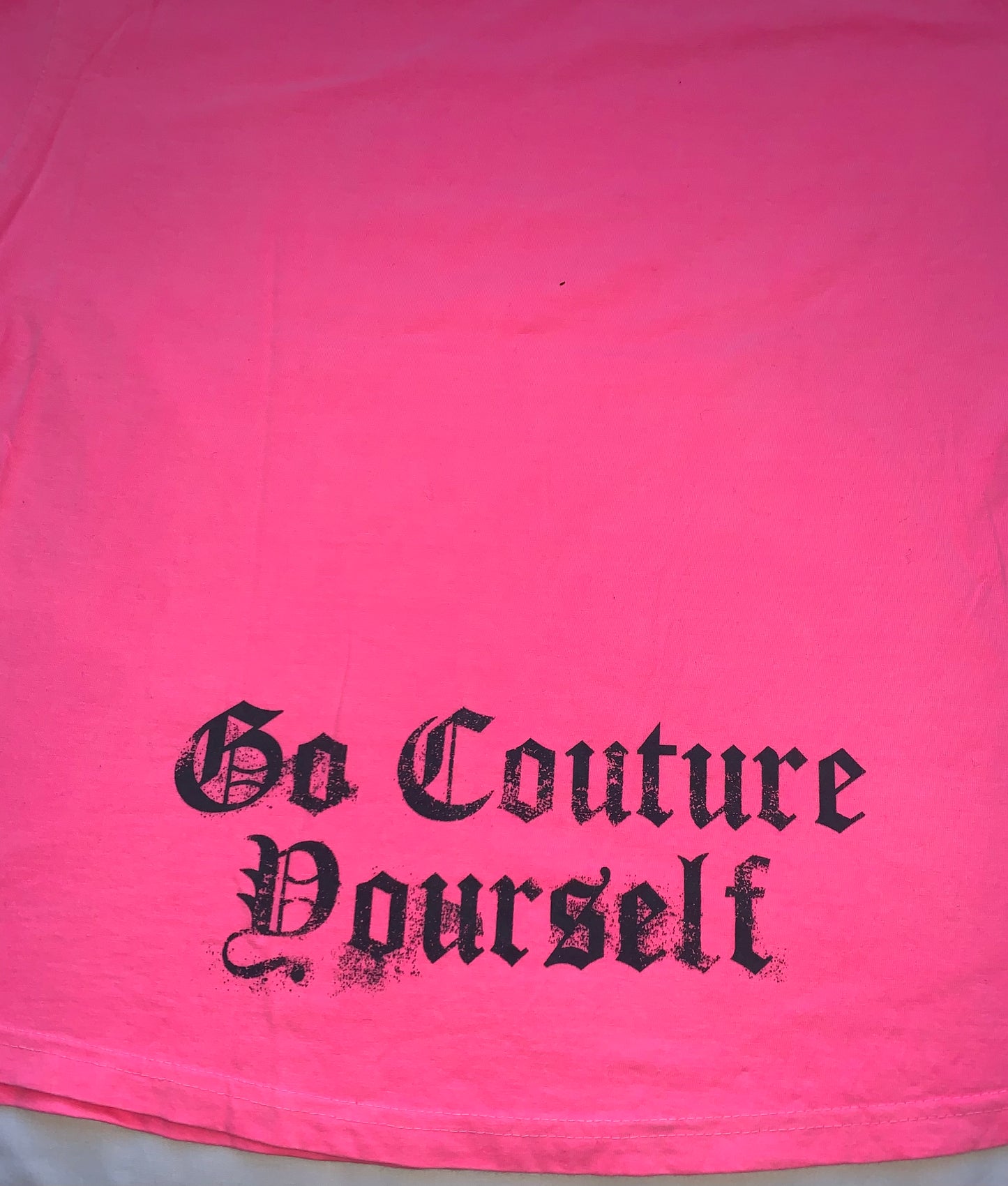 Juicy t.shirt fit up to a size 14 read description